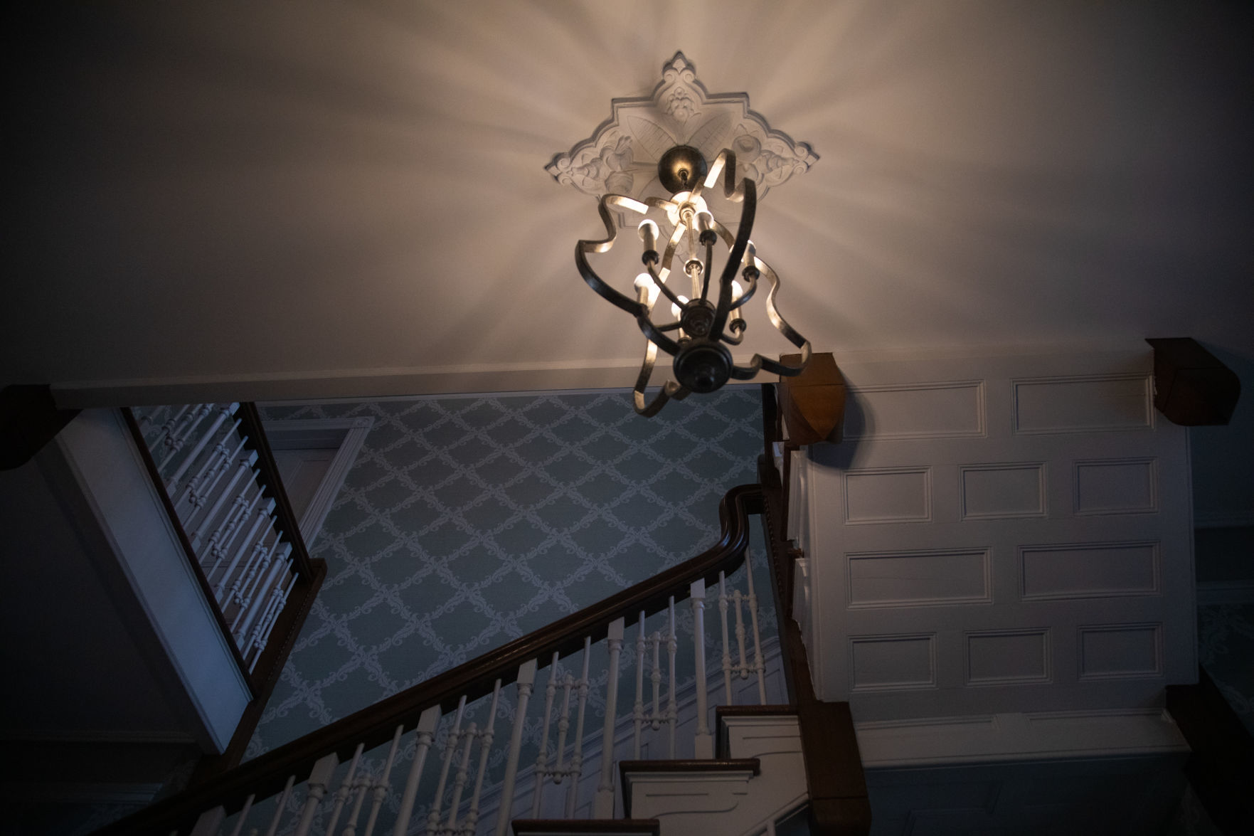 Real Estate Guide Rivermont 16